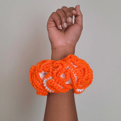 Outlined Ruffle Scrunchie - Cleo Kalon Creations