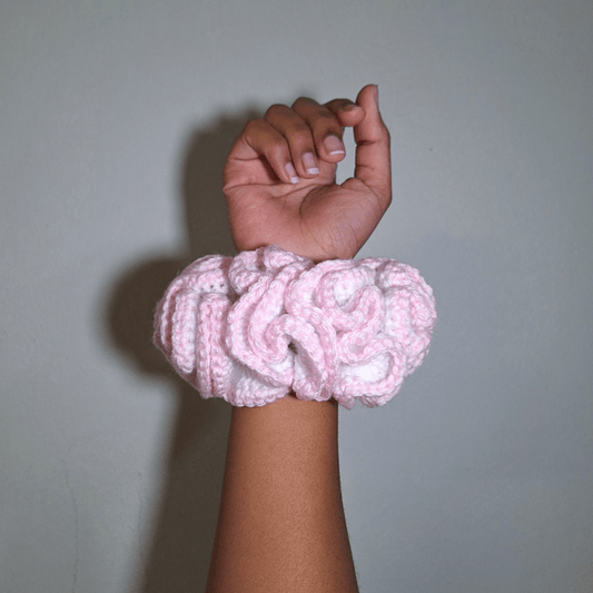 Outlined Ruffle Scrunchie - Cleo Kalon Creations