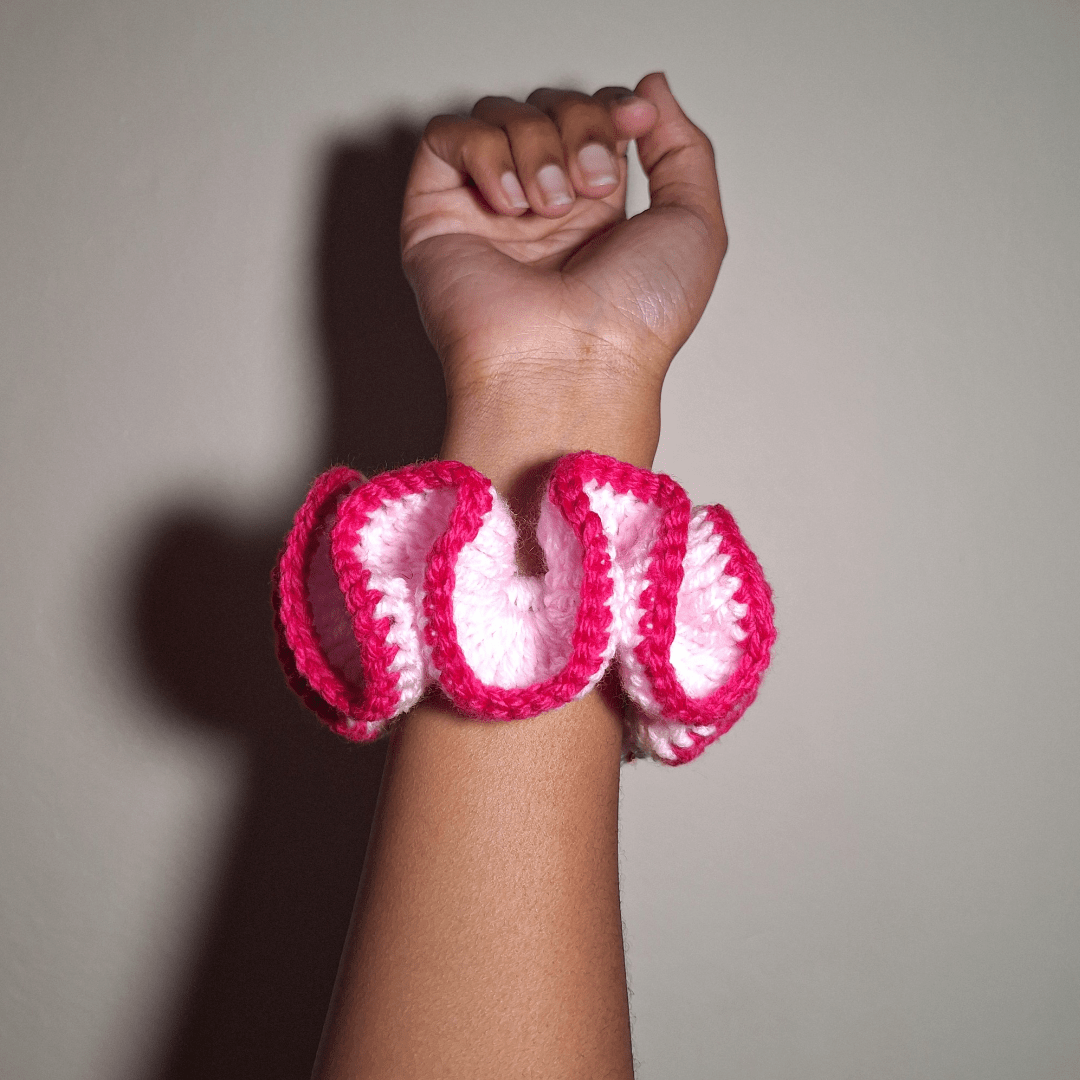 Outlined Wavy Scrunchie - Cleo Kalon Creations