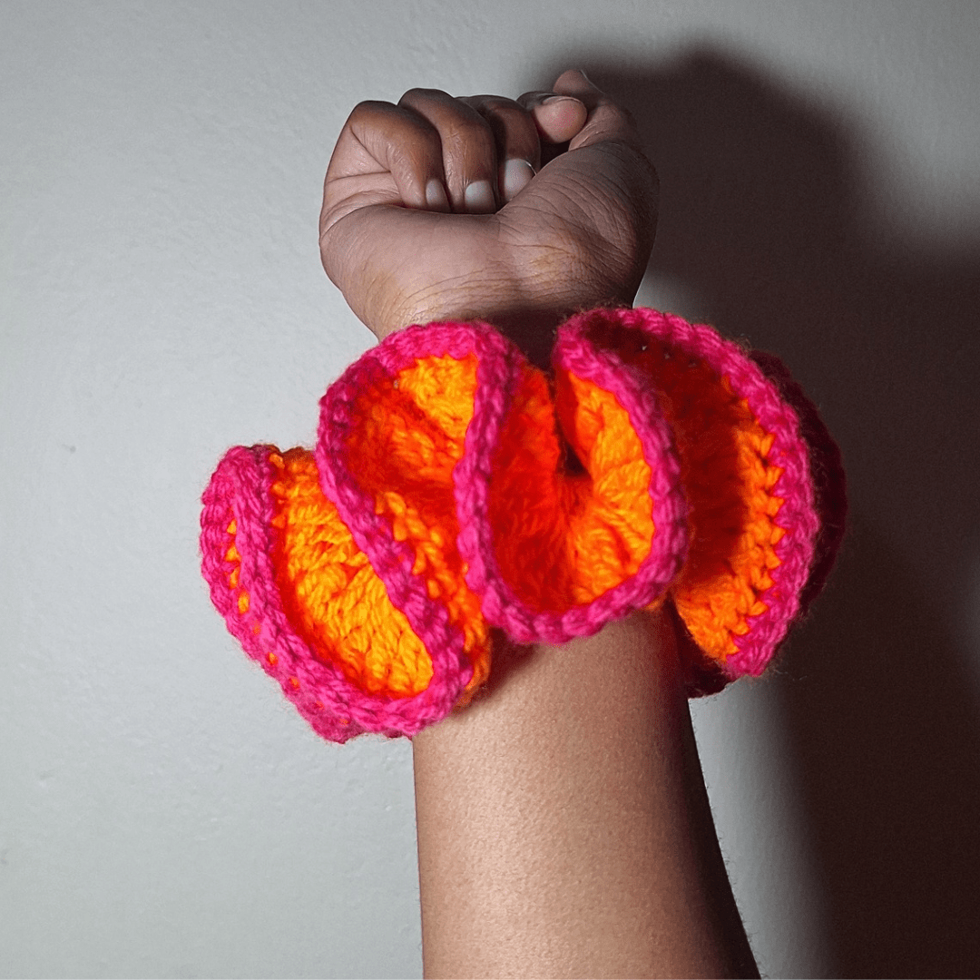Outlined Wavy Scrunchie - Cleo Kalon Creations