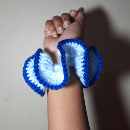 Outlined Wavy Scrunchie - Cleo Kalon Creations