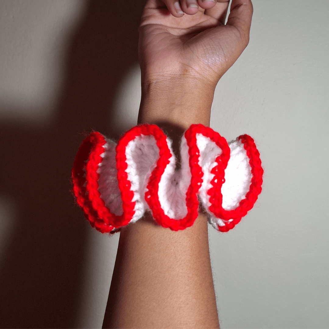 Outlined Wavy Scrunchie - Cleo Kalon Creations