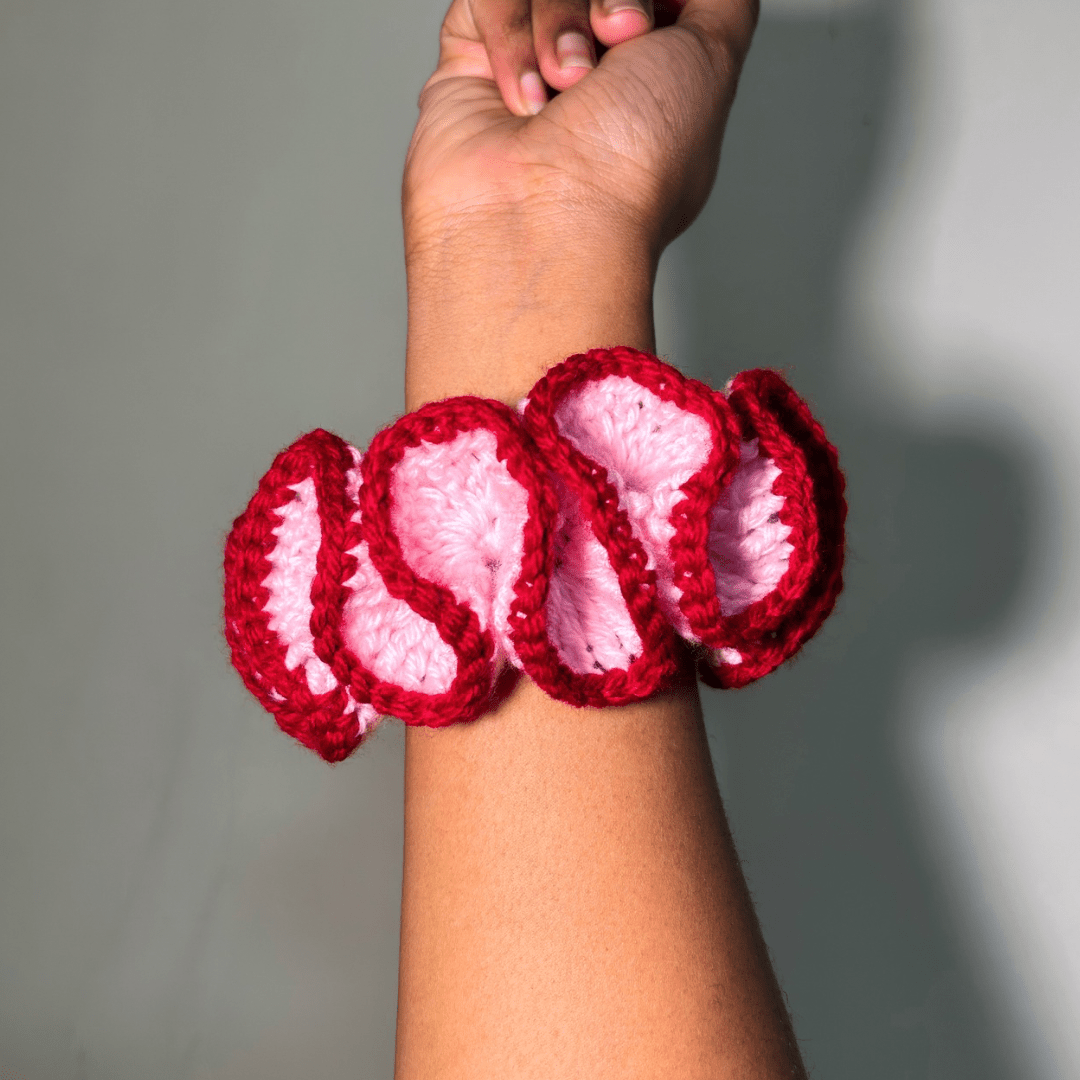 Outlined Wavy Scrunchie - Cleo Kalon Creations