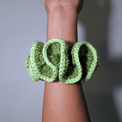 Outlined Wavy Scrunchie - Cleo Kalon Creations