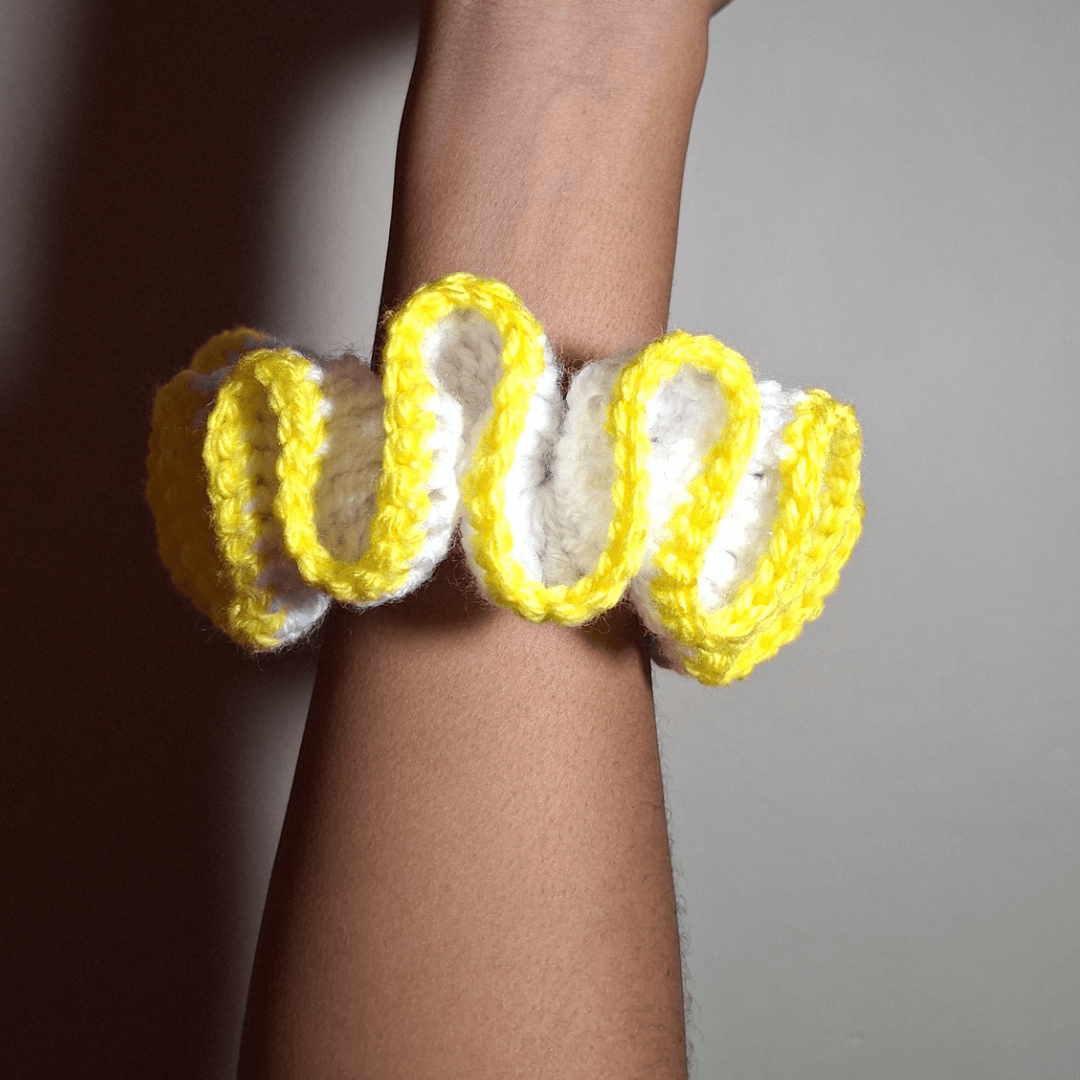Outlined Wavy Scrunchie - Cleo Kalon Creations