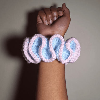 Outlined Wavy Scrunchie - Cleo Kalon Creations