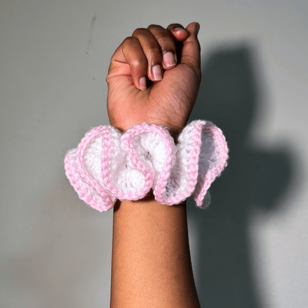 Outlined Wavy Scrunchie - Cleo Kalon Creations