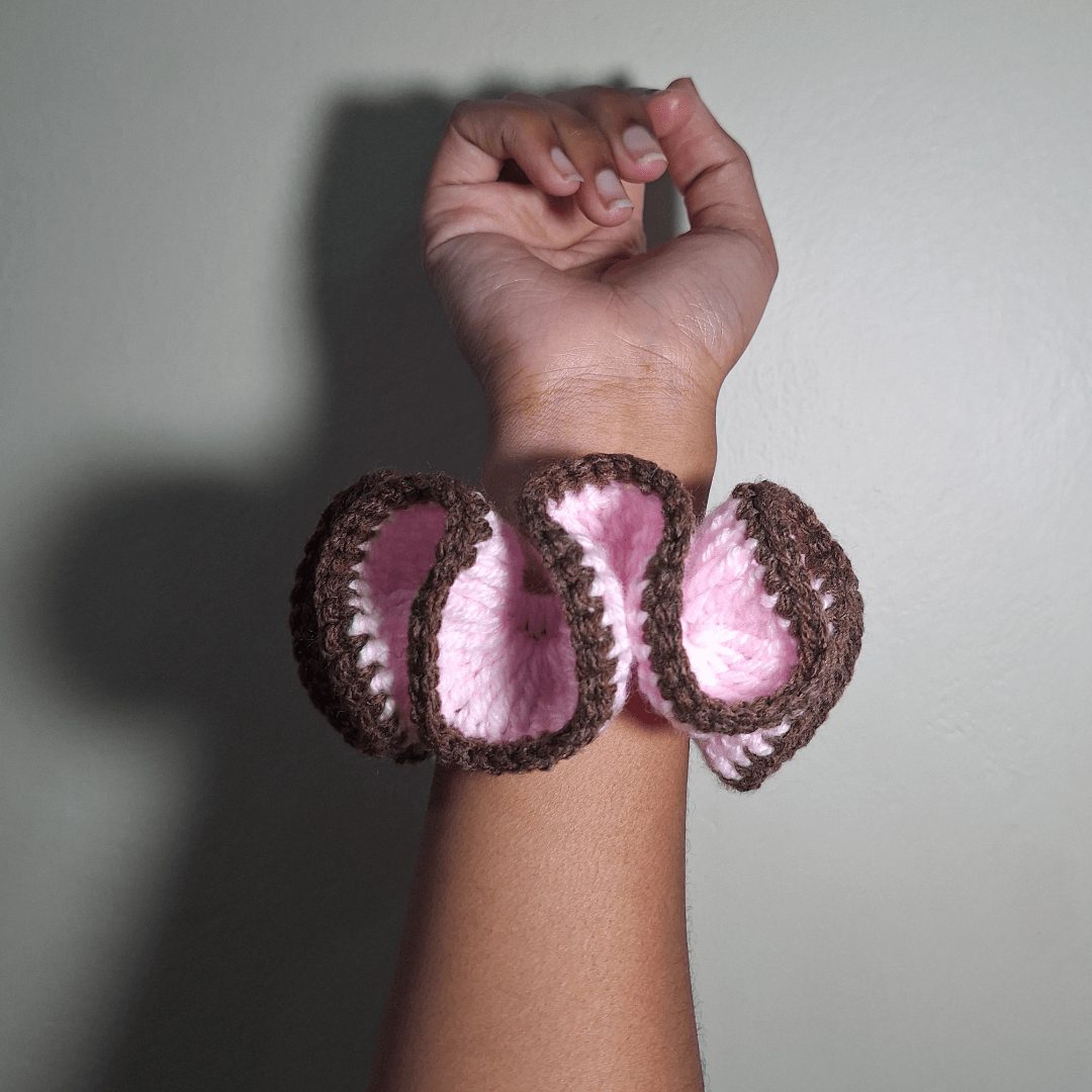 Outlined Wavy Scrunchie - Cleo Kalon Creations