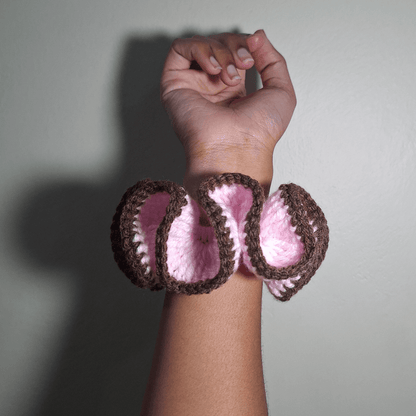 Outlined Wavy Scrunchie - Cleo Kalon Creations